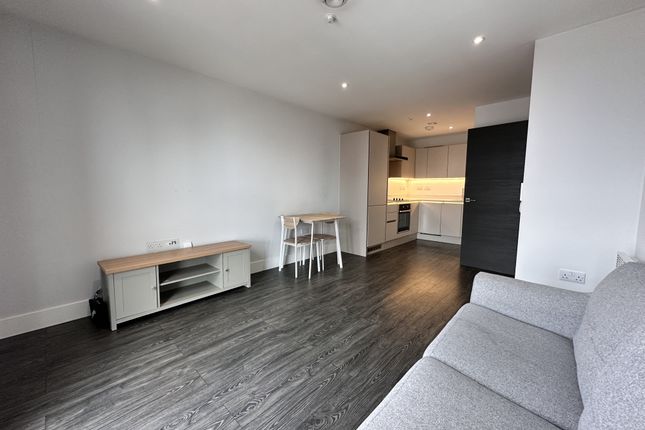 6 Cheetham Hill Road, Manchester photo 2