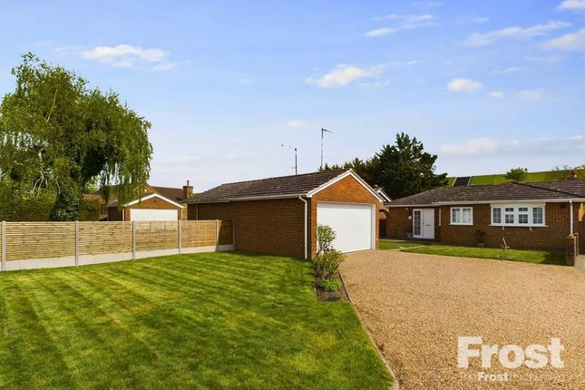 Bungalow for sale in Coppermill Road, Wraysbury, Berkshire