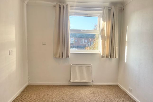 3, Fords Road, Exeter photo 4