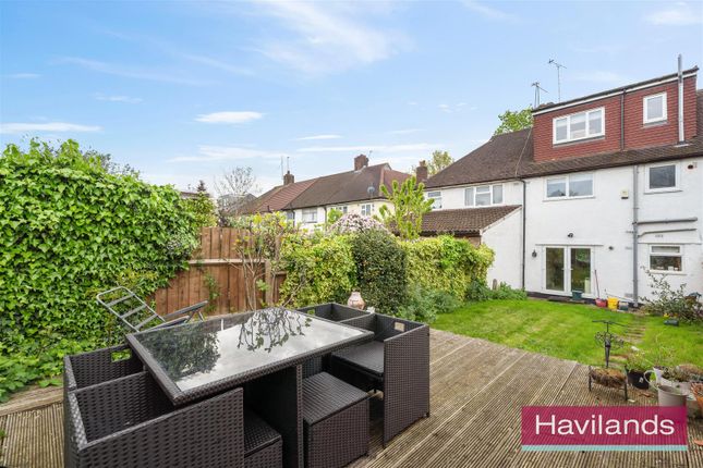 Terraced house for sale in Chaucer Close, London