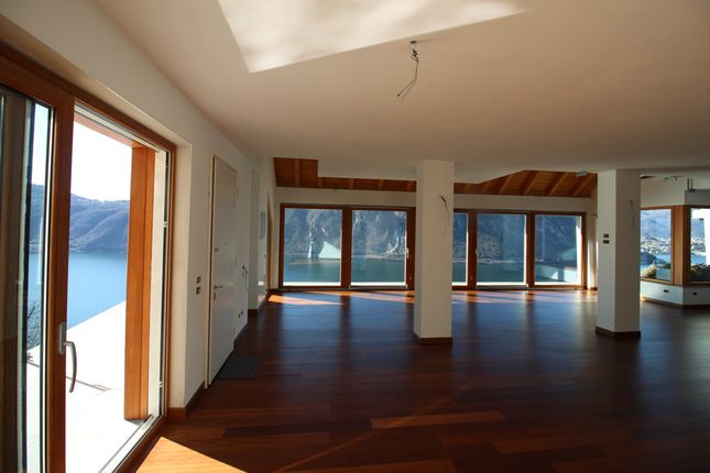Villa for sale in Lombardia, Como, Campione D'italia