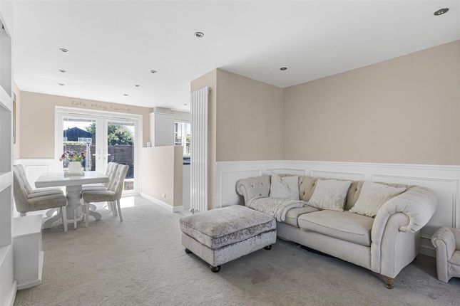 5 Delfcroft, Ware photo 4