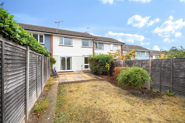 37, Patten Avenue, Yateley photo 2