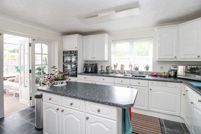 10, Park View Road, Redhill photo 4