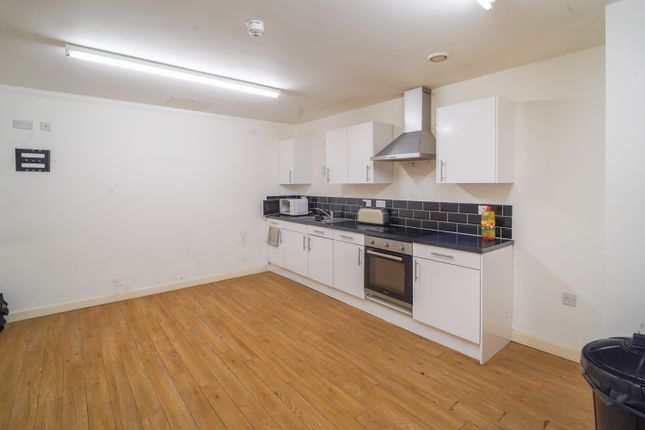 Room 49 Gratton House 136, Sunbridge Road, Bradford photo 3