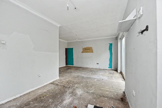 31 Redruth Drive, Mansfield photo 4