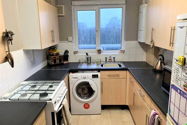 Flat 14, 63,, Westcombe Park Road, London photo 4