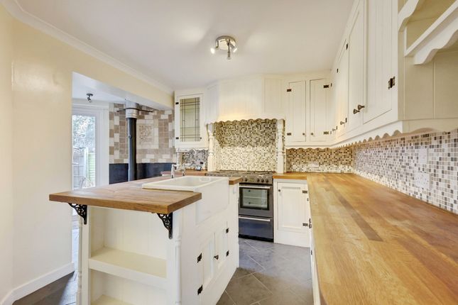 57, Watlington Road, Benfleet photo 3