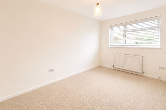 6, Admiral Close, Gloucestershire photo 5