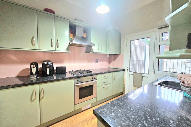 36 Beech Road, Birmingham photo 4