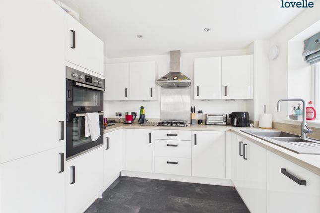 20, Brackenbury Road, Saxilby photo 2