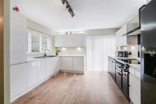 15, Dornoch Way, Glasgow photo 4