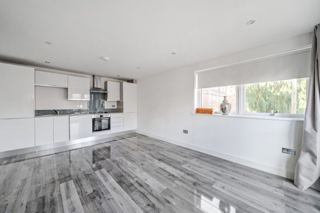 Flat 5, Branksome Chambers,, Branksomewood Road, Hampshire photo 2