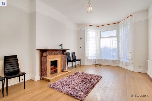 Flat for sale in Argyle Road, Ilford