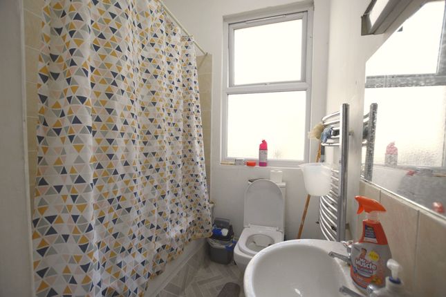 47 Whyteville Road, London photo 4