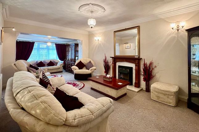 9, Ash Grove, Scunthorpe photo 3