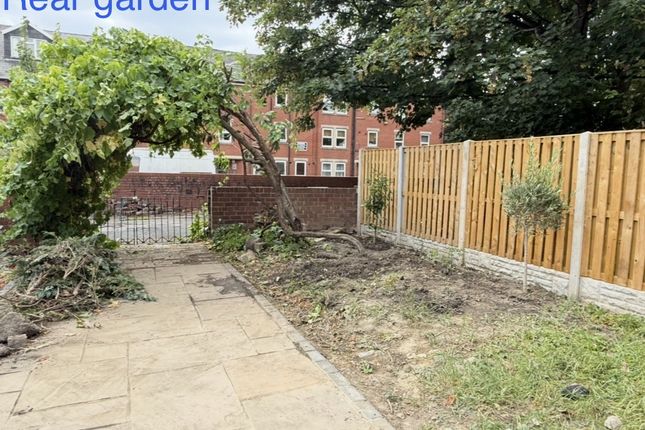 12 Grange Avenue , Grange Avenue, Leeds photo 3