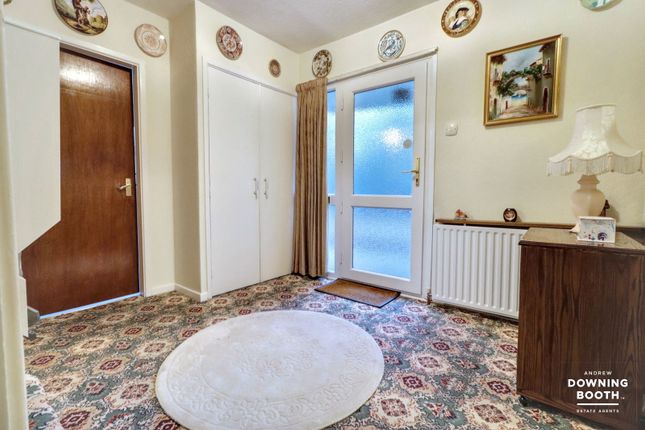 28, Upper Way, Rugeley photo 3
