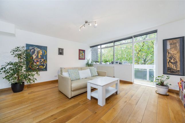 Flat to rent in Hampstead High Street, Hampstead