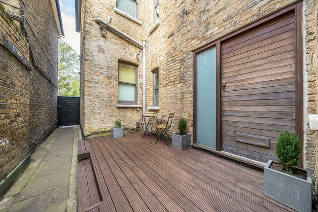 Flat for sale in Granville Gardens, London