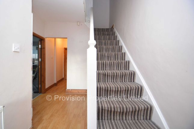 Terraced house to rent in Cardigan Road, Hyde Park, Leeds