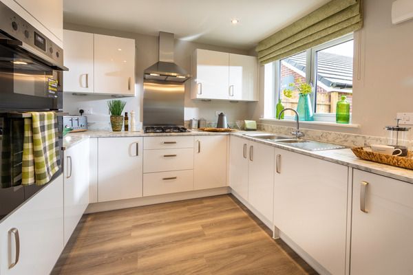 Thumbnail Terraced house for sale in Freeman Drive, Ludgershall