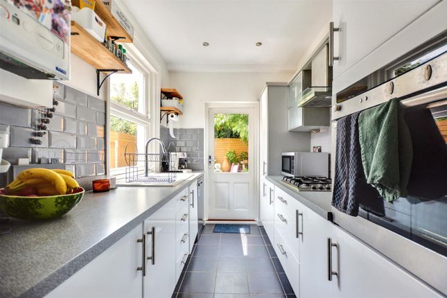 Kitchen_1.Jpeg