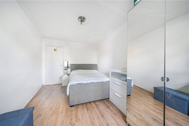 14, Grimsby Grove, London photo 4