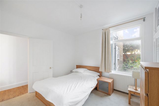 Wycliffe Road, London photo 4