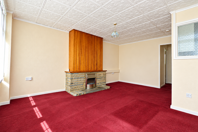 5, The Bramleys, Rochford photo 4