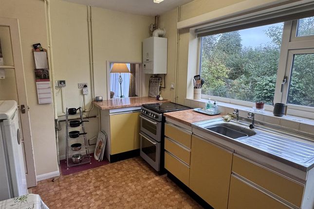 30, Mount Close, Newbury photo 4