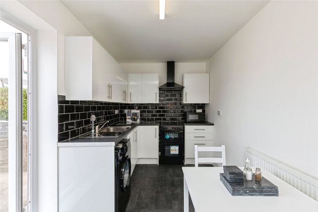 Room 2, 35, Brixham Road, Somerset photo 2