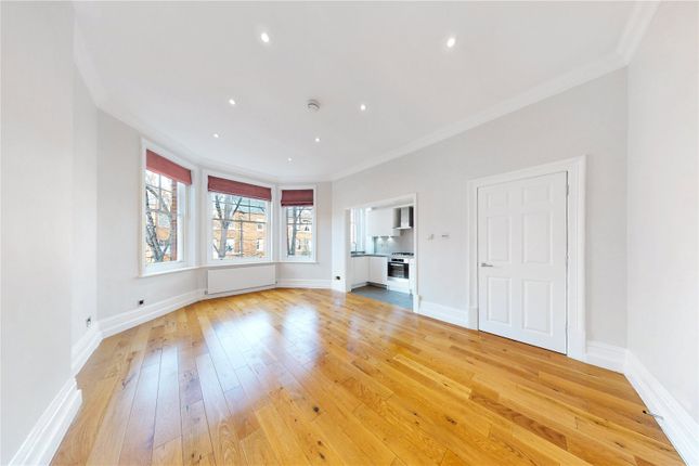 Thumbnail Flat to rent in Compayne Gardens, South Hampstead, London