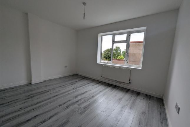 FLAT 2, 55, Redhouse Street, Walsall photo 5