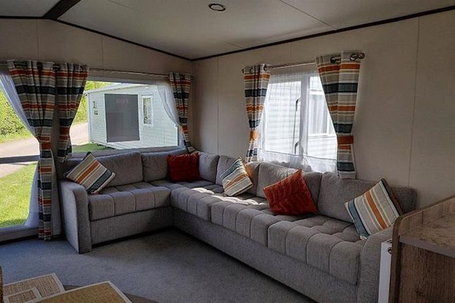 Away Resorts - Mersea Island, Fen Lane, Colchester photo 3