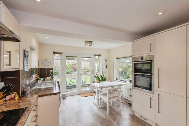 18, Paganel Way, Minehead photo 3