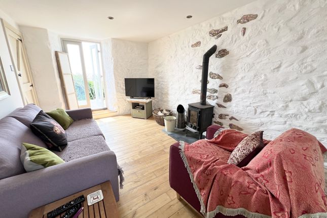 3 Sea View Cottages, Long Rock, Penzance photo 2