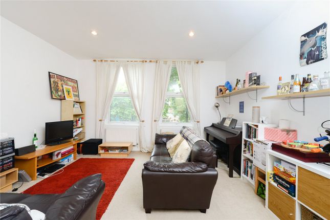 Thumbnail Flat to rent in Chiswick High Road, Chiswick