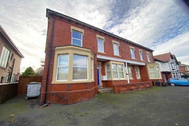 Flat to rent in Newton Court 91-93, Blackpool