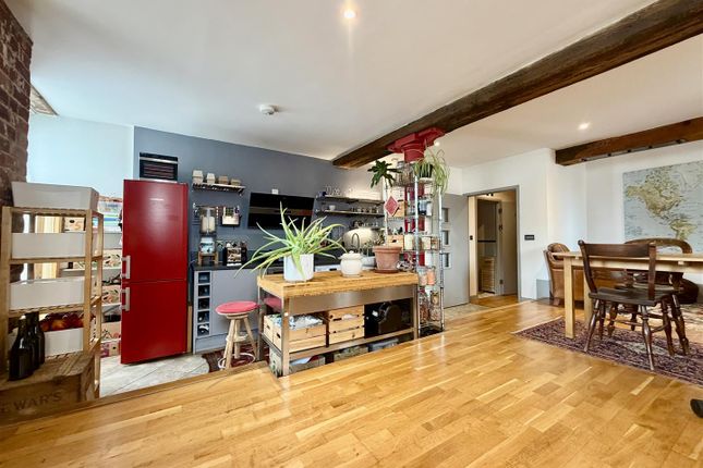 Flat 4, Albert Warehouse, Gloucester photo 3