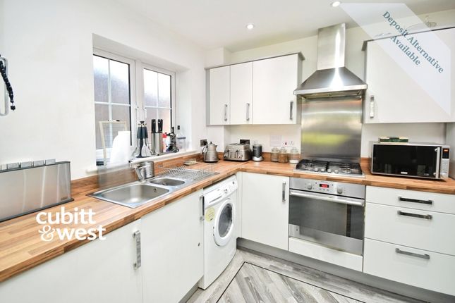 2, 14, Ash Close, Banstead photo 3