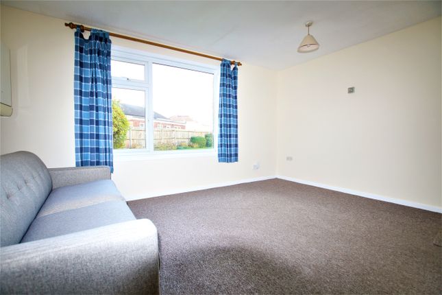 Flat for sale in Holmedale, Slough
