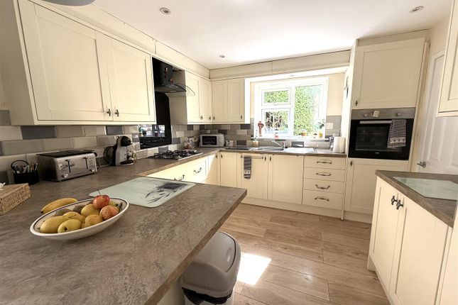 35, Hardie Avenue, Rugeley photo 4