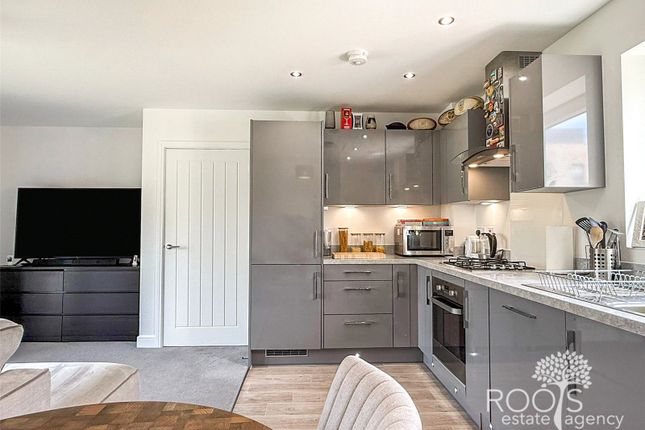 111, Cashmere Drive, Hampshire photo 4
