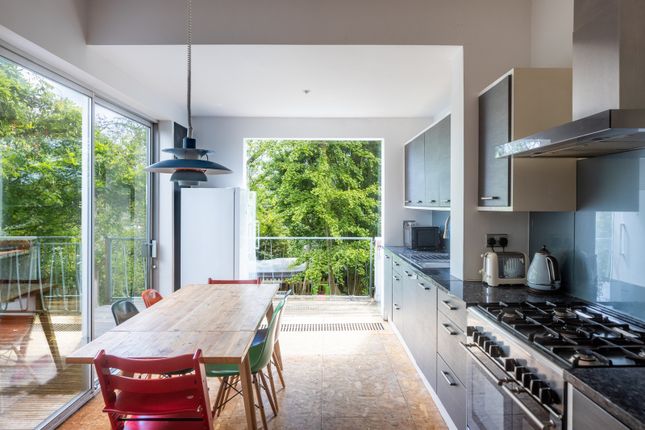 Thumbnail Detached house for sale in Overhill Road, London