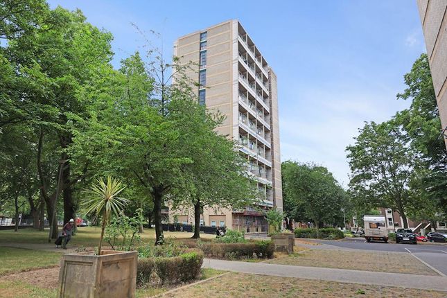 2-bed maisonette on Edinburgh House, Maida Vale, London, £365,000