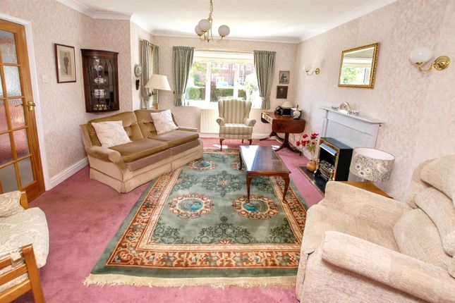 24, Chestnut Lane, Tonbridge photo 3