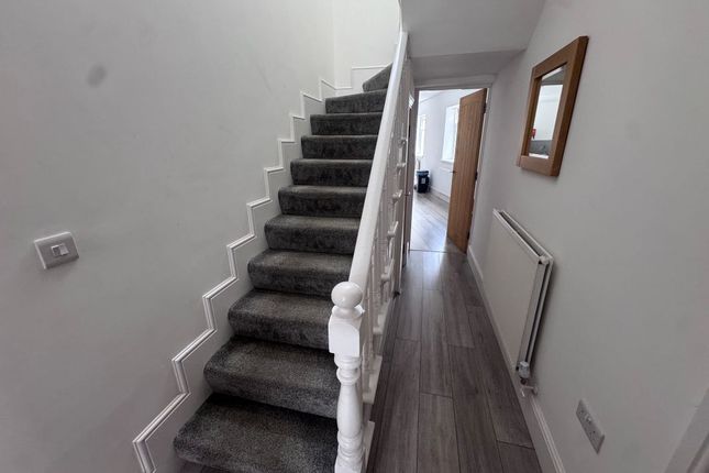 10, Albert Street, Llanelli photo 3