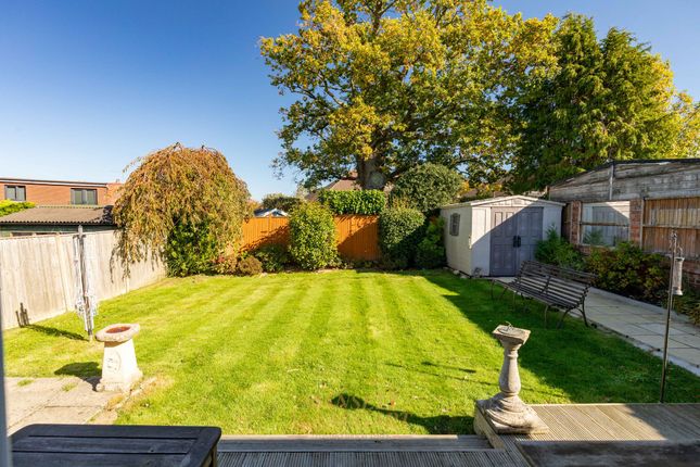 23 Garden Wood Road, East Grinstead photo 2