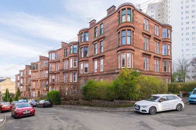 Flat for sale in Grantley Gardens, Shawlands